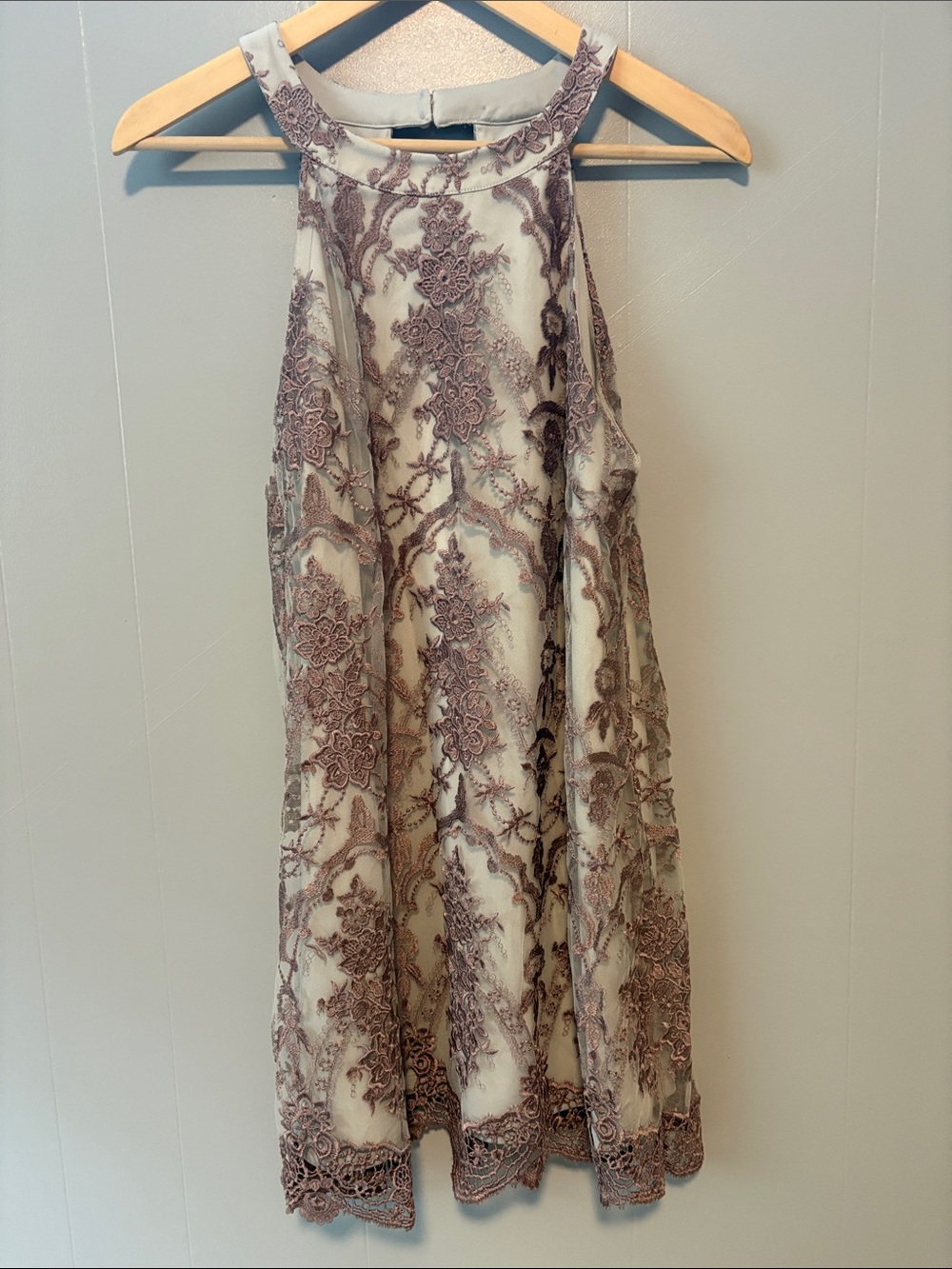 Altar'd State Women’s Medium for spring, summer and weddings